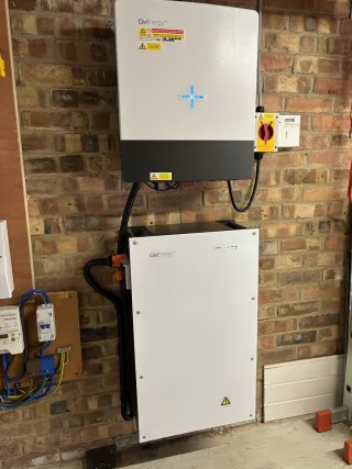 CRC Solar Specialist & Installer image 0