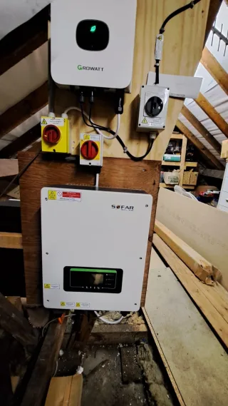 UK Solar Services Ltd image 3