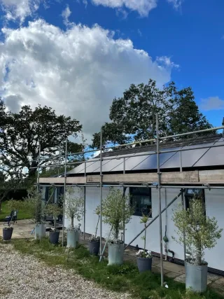 UK Solar Services Ltd image 9