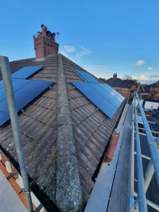 UK Solar Services Ltd image 8
