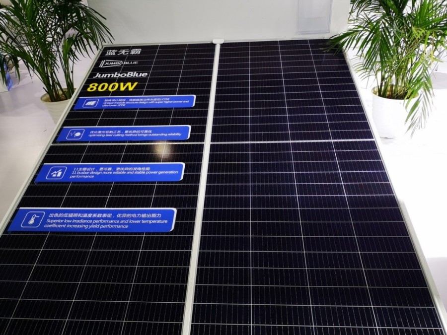 JA Solar Jumbo 800W solar panel