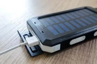 Kilowatts UK: Fenix 7 Solar vs Fenix 7 Sapphire Solar